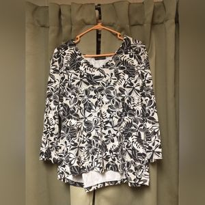 Apostrophe Womens Blouse Size 1-2x, Black, white, and tan.